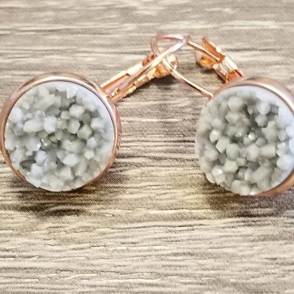 12mm Grey Druzy Drop Earring - Picture 1 of 1